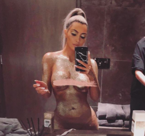 image 5 in Kardashian selfie gallery