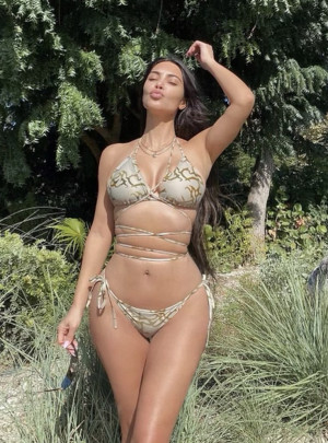 image IMG_2156 in Kardashians  gallery