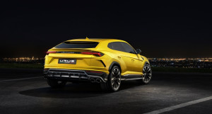 image 9 in Lamborghini Urus gallery