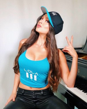 image 19 in Lola Astanova gallery