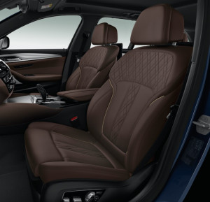 image 4 in M550d gallery