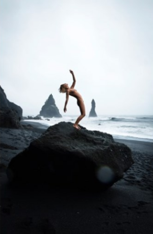 image 7 in marisa papen ijsland gallery