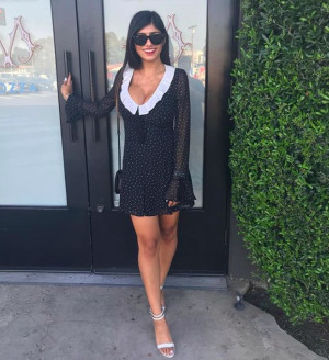 image 1 in mia Khalifa gallery