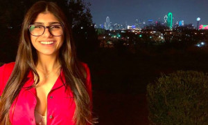 image 9 in mia Khalifa gallery