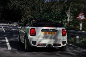 image 20 in mini jcw gallery