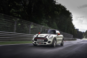 image 28 in mini jcw gallery