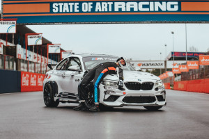 image P90417917_highRes_bmw-m2-cs-racing-by- in Misselijkmakende BMW gallery