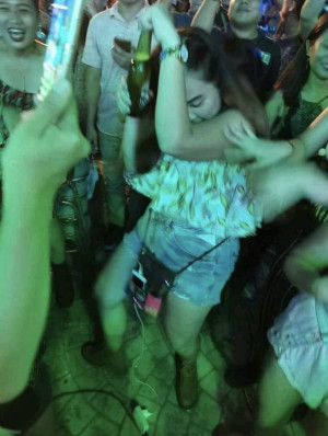 image 3 in Nachtclub3 gallery