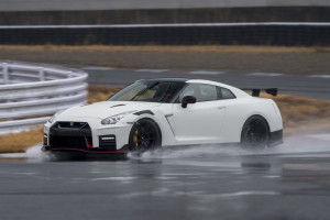 image 3 in nismo gt-r gallery