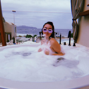 image 4 in Noah Cyrus gallery