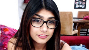 image 3.-Mia-Khalifa-49-miljoen-views in Porno sterren 2017 gallery