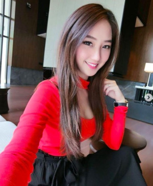image 7 in qi min gallery