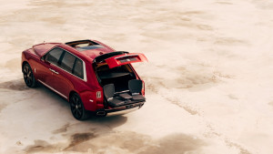 image 6 in Rolls-Royce Cullinan gallery