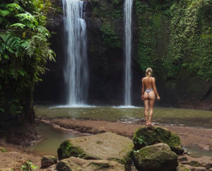 image 11 in Sara Underwood Indonesie gallery