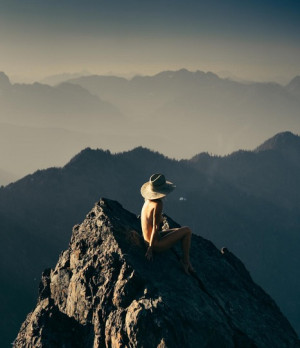 image 9 in Sara Underwood Marokko gallery