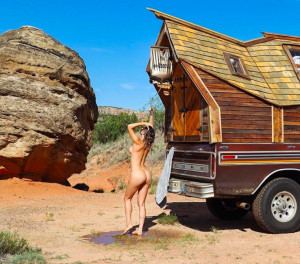 image 15 in Sara Underwood Peper gallery