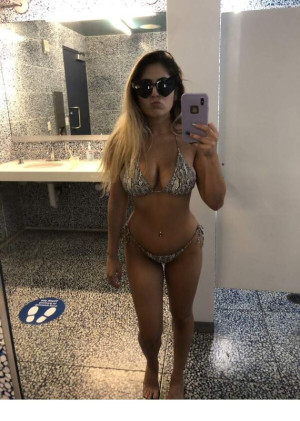 image 7 in selfie, selfie gallery