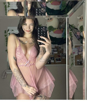 image 8 in selfie, selfie gallery