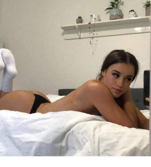image 20 in selfiegod gallery