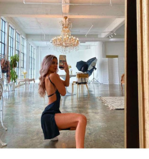image 7 in selfiegod gallery