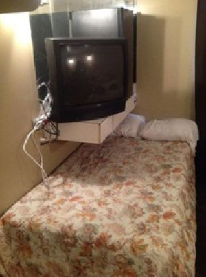 image 0 in slechte hotels gallery