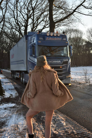 image 4 in tien 35 gallery