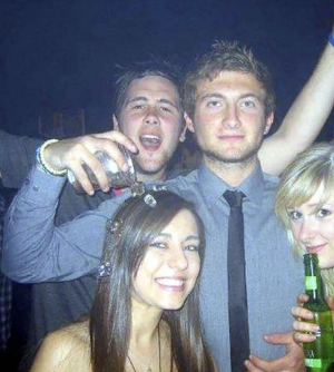 image 3 in tien 352 gallery