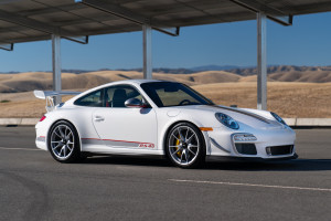 image 3 in Whatsapp Porsche gallery