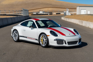 image 9 in Whatsapp Porsche gallery