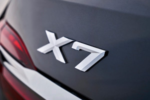 image 24 in X7 gallery