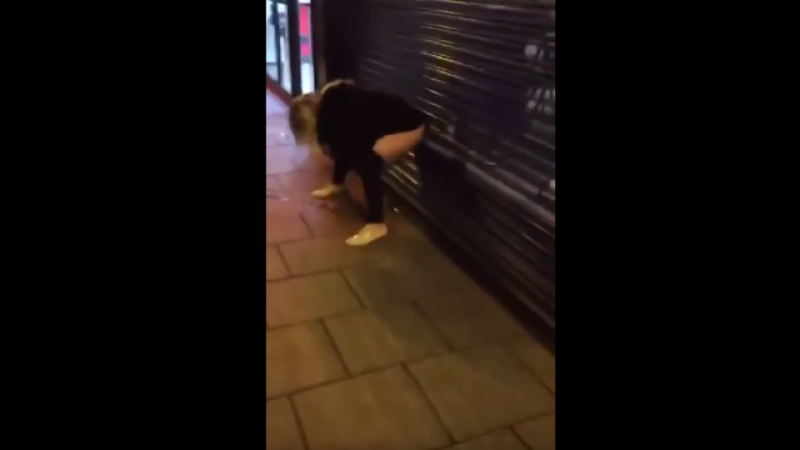 Dronken wildplasster gaat op haar mooie snoet (video)
