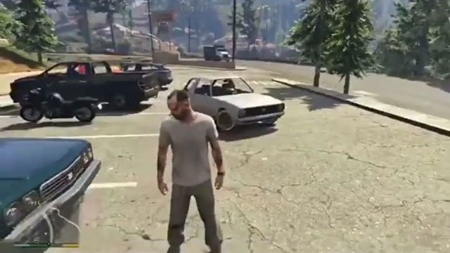 Ook in GTA 5 zijn vrouwen een ramp achter het stuur (video)