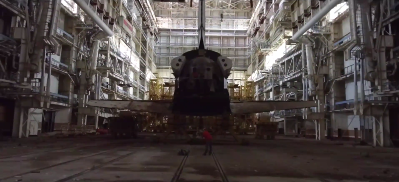 Belgische urban explorers breken in op actieve Russische legerbasis (video)