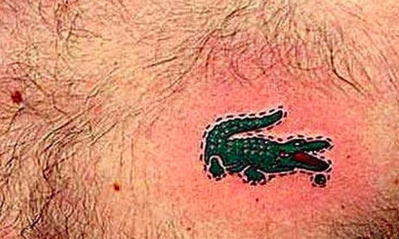 Wat als… merkenfreaks een tattoo laten zetten? (foto’s)