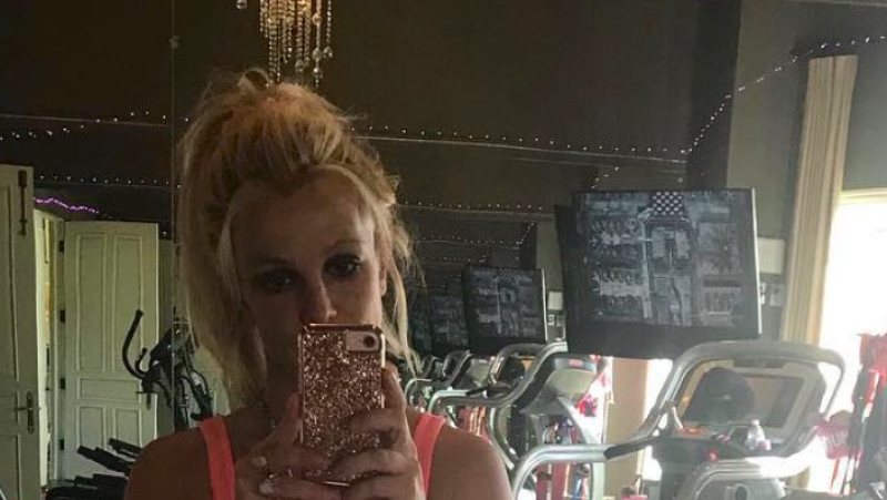Britney Spears, met goddelijk lijf én Engels accent (foto’s/ video)