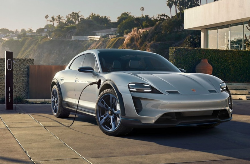Porsche neemt deze prachtige elektrische auto in productie (foto’s)