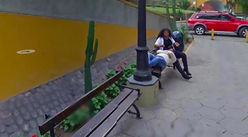 Man ontdekt dat zijn vrouw hem bedriegt op… Google Street View (foto’s)