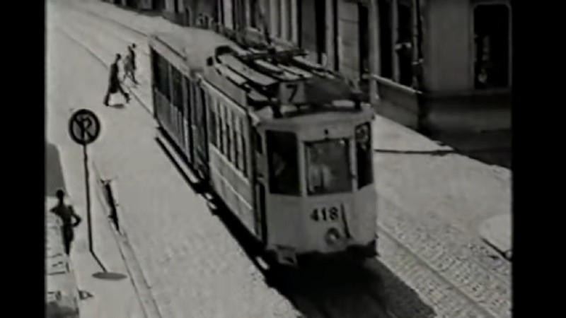 Toogverhalen: Antwerpse studentenclub ontfutselt tram van onder de neus van politiekorps