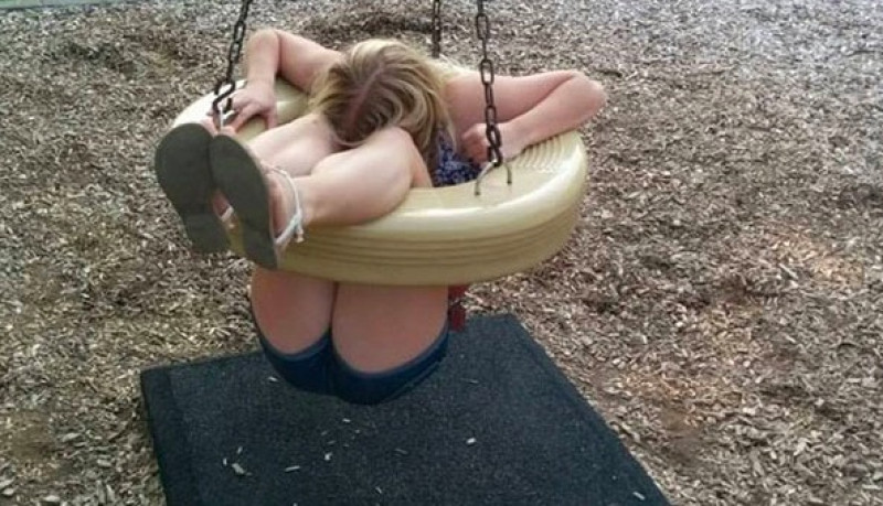 Wat als… volwassenen het kind willen uithangen (foto’s)