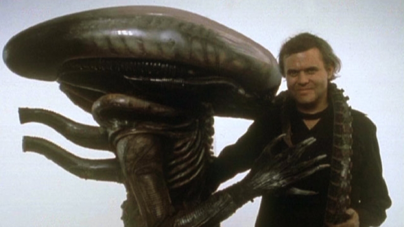 Bekende ontwerper van Alien had ook ontwerp klaar voor de Batmobile (foto)