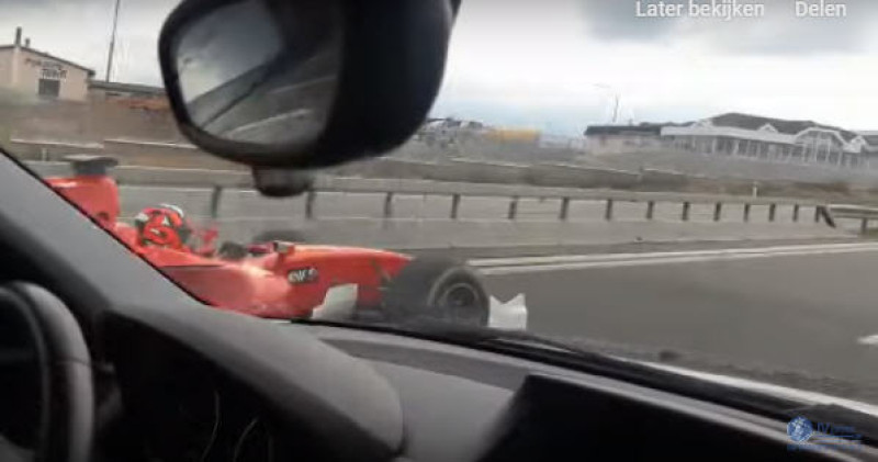 Door dit type voertuig word je ook niet elke dag ingehaald op de snelweg (video)