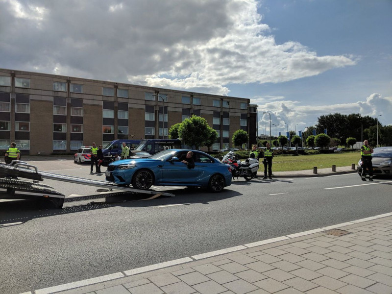 Auto’s van bende toeter-Turken in beslag genomen