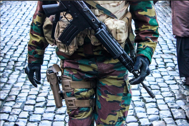 Hoe belachelijk de besparingen bij Belgisch leger eigenlijk zijn