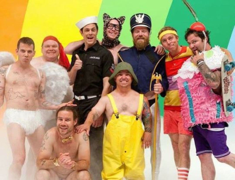 Wetenschap zegt: je vrienden uitschelden creëert een hechtere band