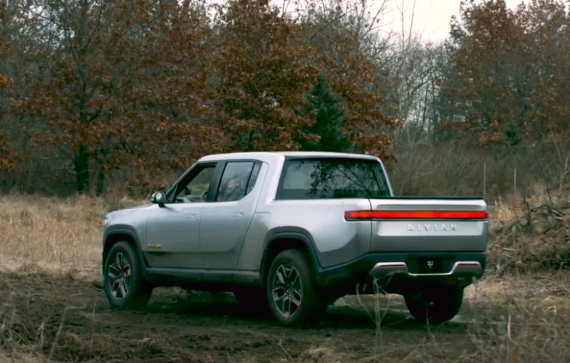 Deze Tesla Cybertruck-concurrent kan iets heel bijzonders (video)