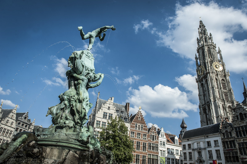 Nederlanders boven in Antwerpen