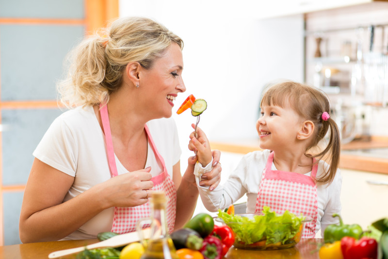 Vooral jongeren en vrouwen eten steeds minder vlees