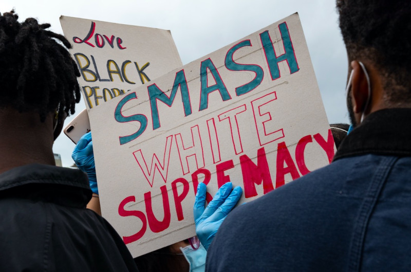 ‘Anti-racisme’-betogers: “Vuile joden!”