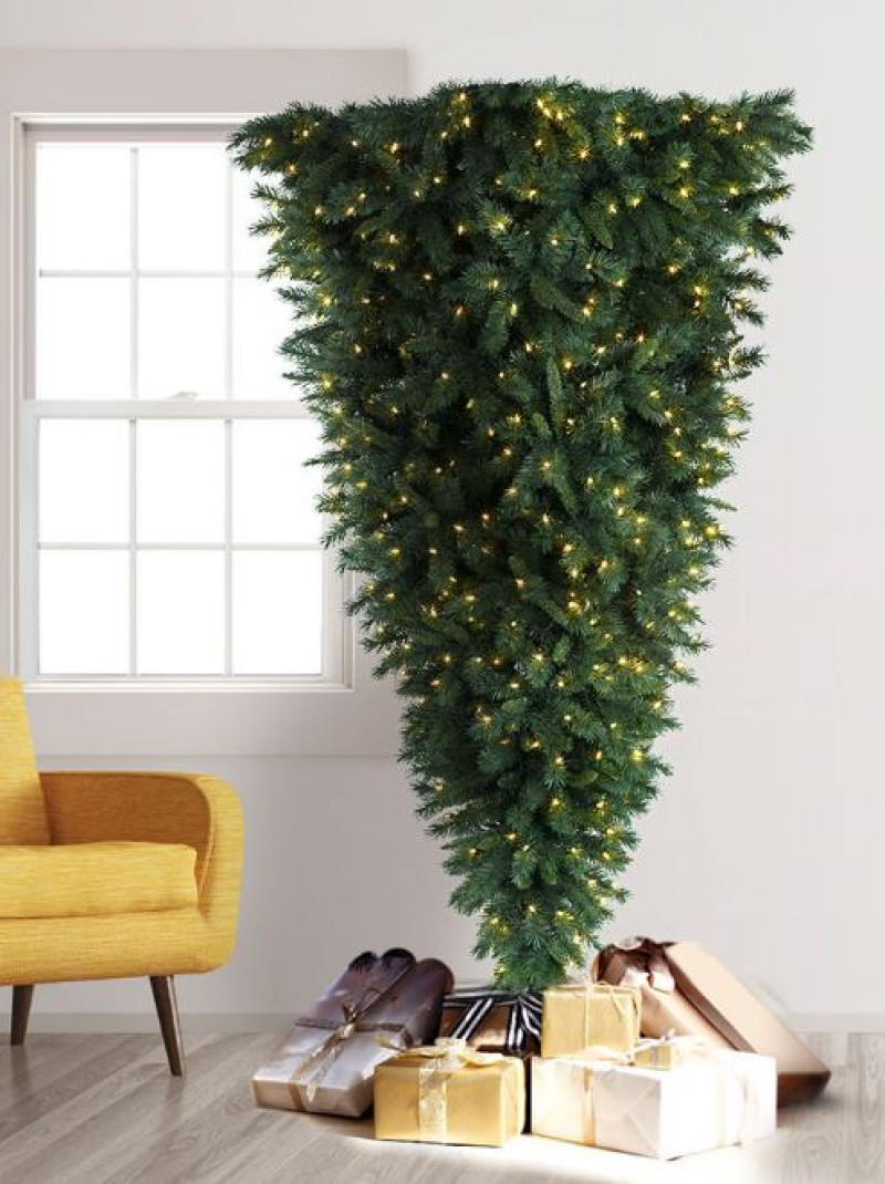 Geef k*tjaar 2020 de middelvinger met deze k*tkerstboom