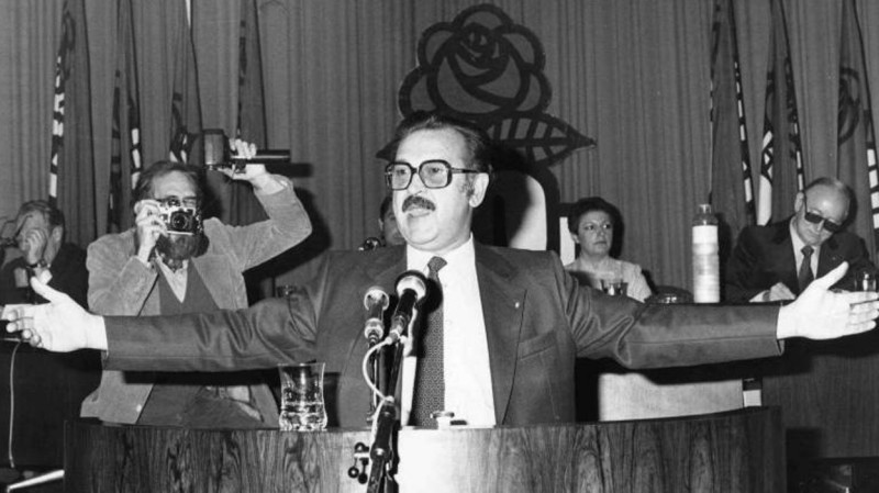Hoe een moord Frank Vandenbroucke in de problemen bracht